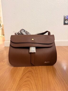 Veloci Brown Pebbled Leather Crossbody Bag NWT